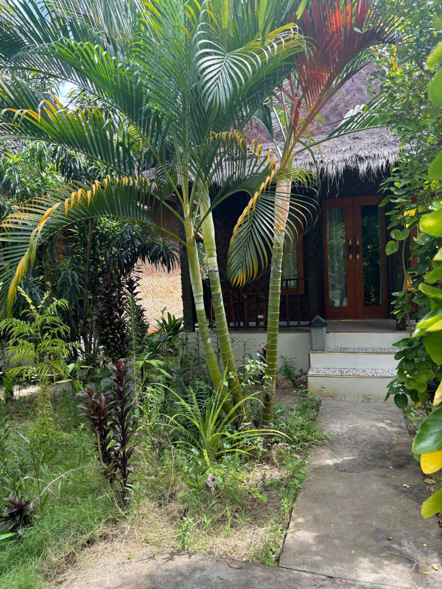 Kubu Artha Bungalow Nusa Penida Ped Exterior foto