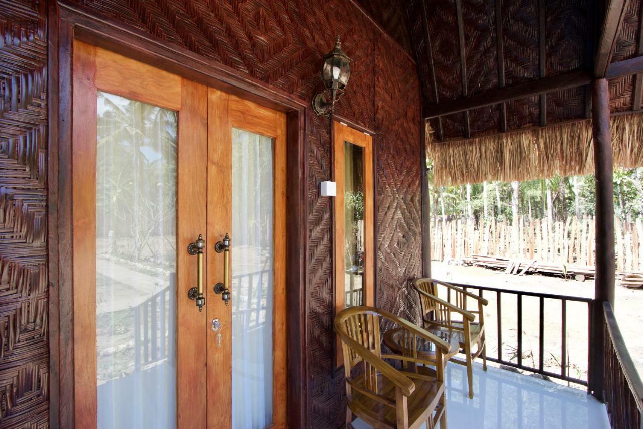 Kubu Artha Bungalow Nusa Penida Ped Exterior foto