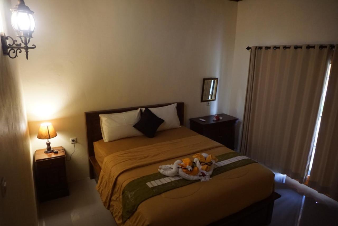Kubu Artha Bungalow Nusa Penida Ped Exterior foto
